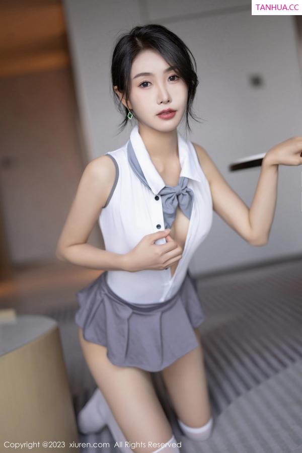   [XiuRen]高清写真图 2023.07.10 No.7053 苏苏阿 美腿丝袜第57张图片